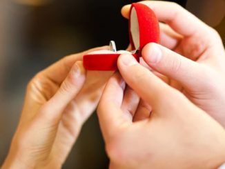Ein Ring zur Verlobung